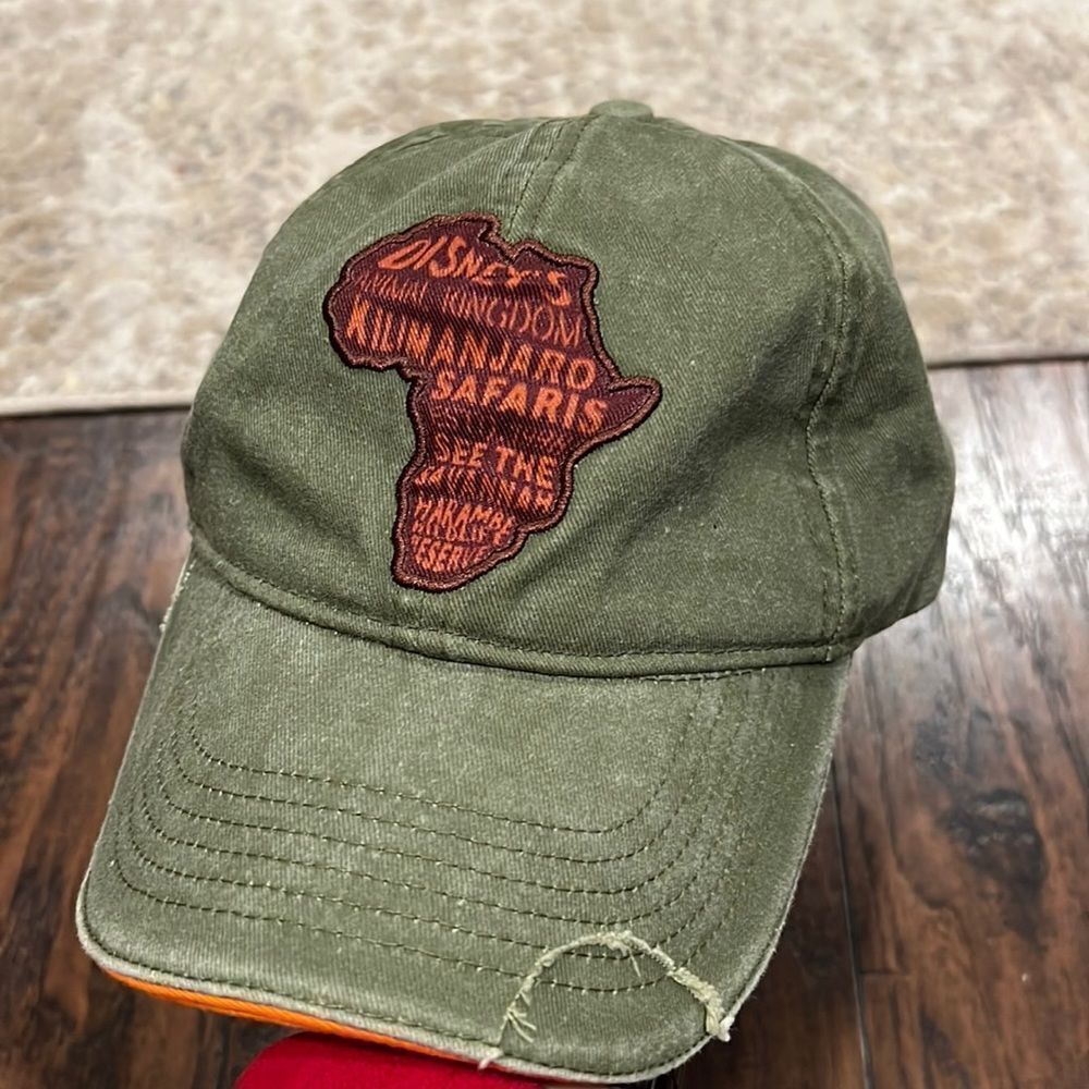 Walt Disney World Animal Kingdom Kilimanjaro Safaris Hat Adjustable Green orange